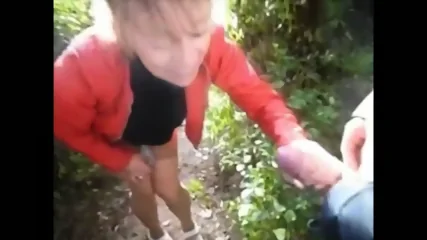 Offerte en partouze par son mari en plein nature - Videos Bureau Francais Gratuites HD | Jeux de Rue