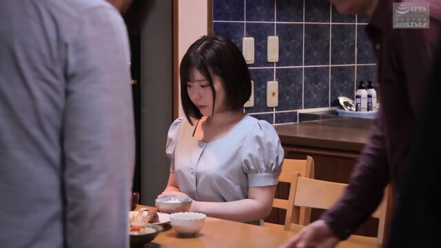 Debt Couple- I Let Someone Else Hold My Wife. 8 Satsuki Ena - Plan a Trois - Threesome en HD | Jeux de Rue